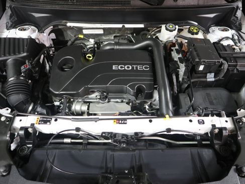 Used 2022 GMC Terrain SLE image 14