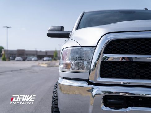 Used 2014 RAM 2500 SLT w/ Cold Weather Group image 7