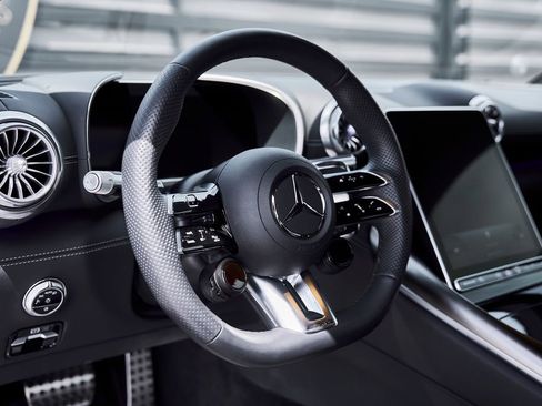 Used 2024 Mercedes-Benz AMG GT 63 image 39