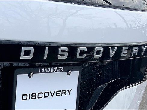 New 2026 Land Rover Discovery Limited Edition image 14