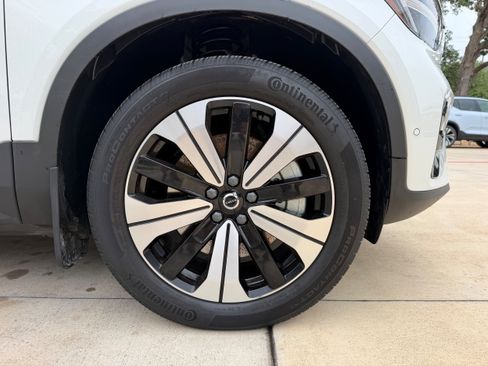 Certified 2023 Volvo XC40 Recharge Plus AWD/4WD image 9