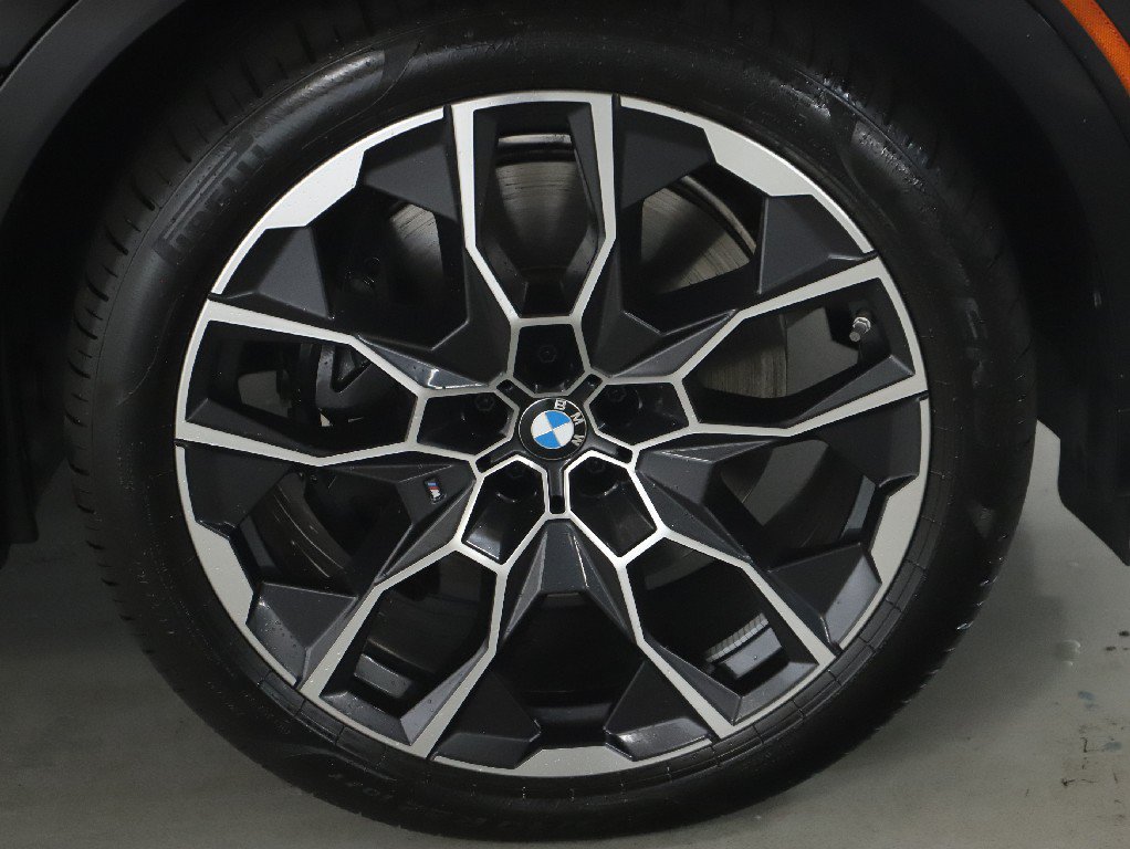 Used 2026 BMW X7 xDrive40i AWD/4WD image 12