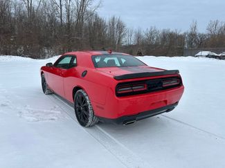 Used 2020 Dodge Challenger SXT w/ Blacktop Package video 3