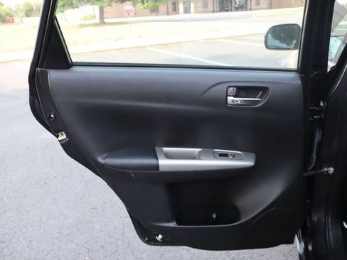 Used 2010 Subaru Impreza 2.5i AWD/4WD image 24