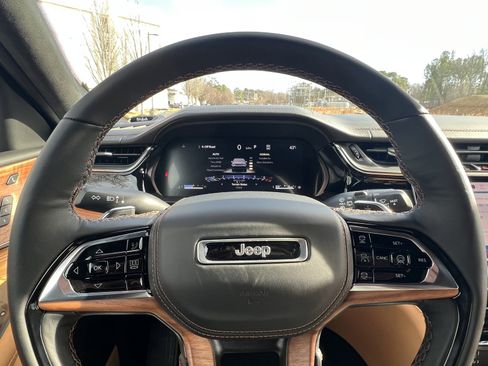 New 2025 Jeep Grand Cherokee L Summit image 25