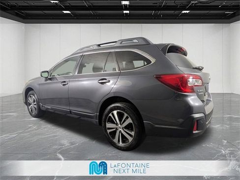 Used 2019 Subaru Outback 2.5i Limited image 3
