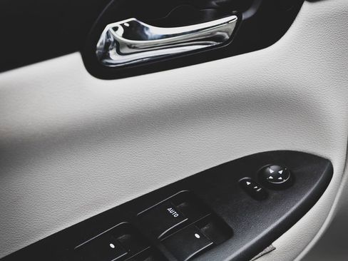 Used 2006 Chevrolet Impala LS FWD image 11