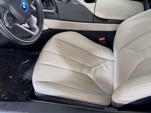 Used 2014 BMW i8 image 19