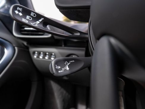 New 2026 McLaren Artura image 18