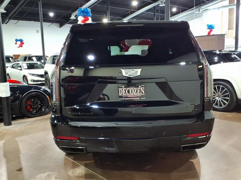 Used 2025 Cadillac Escalade Sport Platinum w/ LPO, ONYX Package AWD/4WD image 6