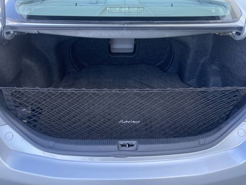 Used 2010 Toyota Camry XLE image 30