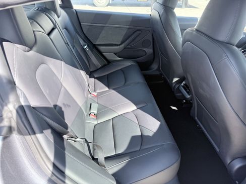 Used 2023 Tesla Model 3 Standard Range image 41