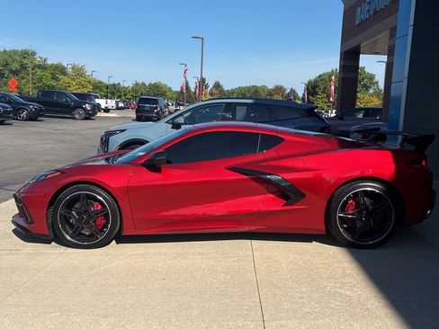 Used 2021 Chevrolet Corvette Stingray Coupe w/ Battery Protection Package RWD image 3