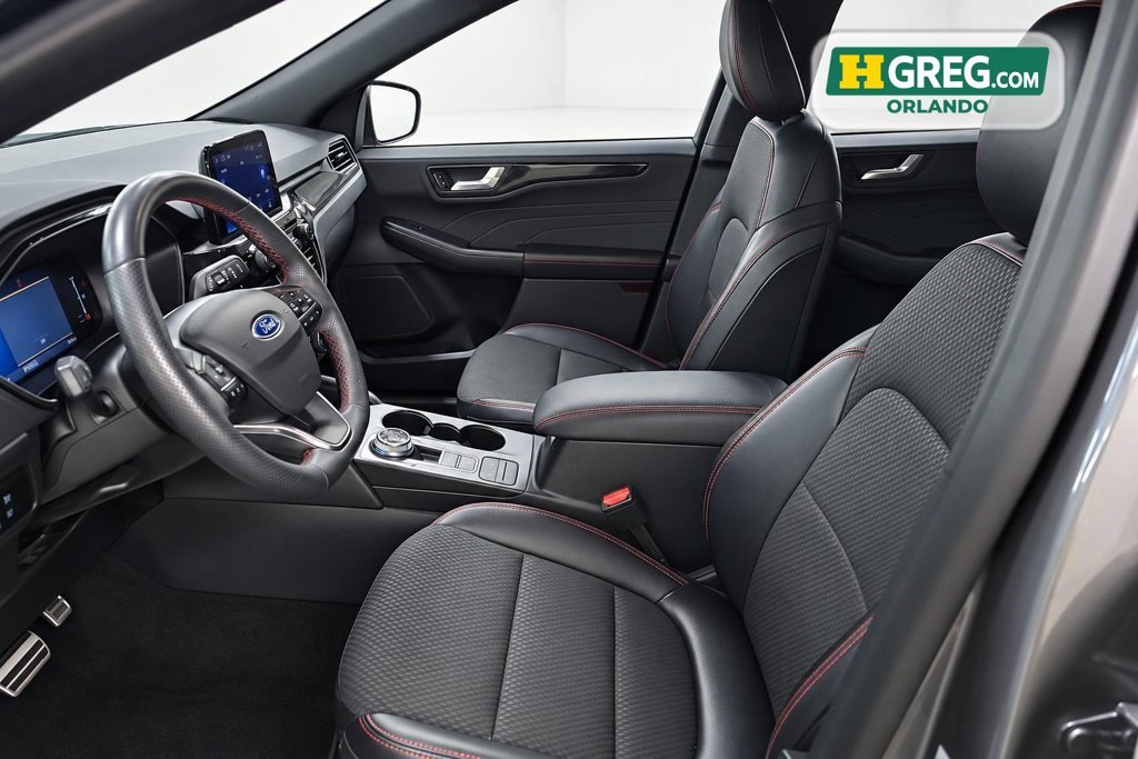 Used 2023 Ford Escape ST-Line FWD image 7