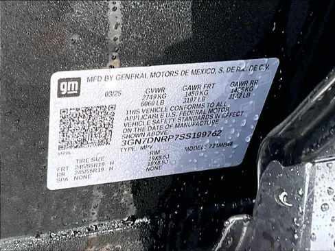 Used 2025 Chevrolet Equinox EV LT image 34