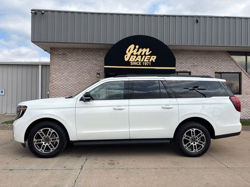 New 2026 Ford Expedition Max Active AWD/4WD image 2