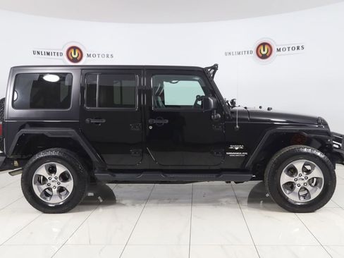 Used 2017 Jeep Wrangler Unlimited Sahara w/ Connectivity Group image 2