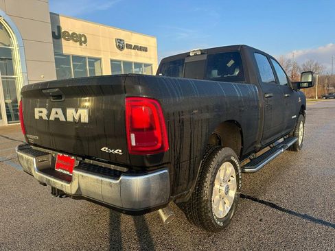 New 2026 RAM 2500 Big Horn AWD/4WD image 4