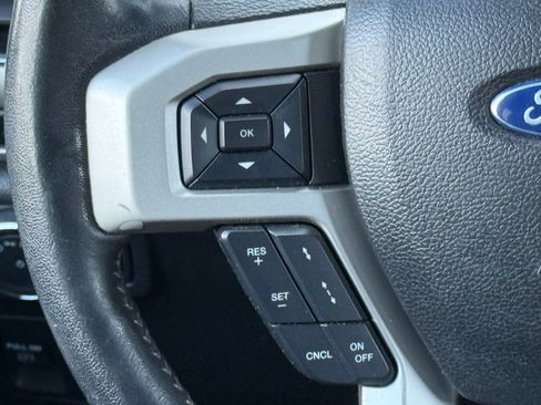 Used 2019 Ford F150 Lariat w/ Equipment Group 502A Luxury image 32