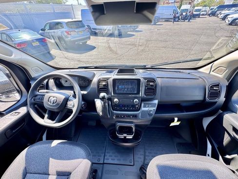 Used 2025 RAM ProMaster 3500 image 14