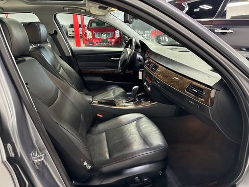 Used 2009 BMW 328i xDrive Sedan image 36