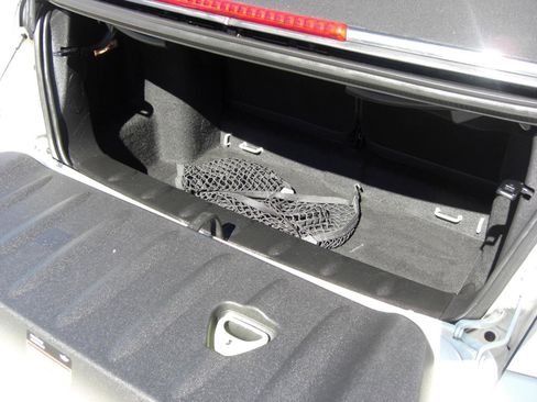 Used 2010 MINI Cooper 2dr image 15