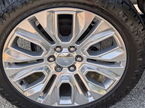 Used 2017 GMC Sierra 1500 SLT w/ SLT Premium Package AWD/4WD image 37