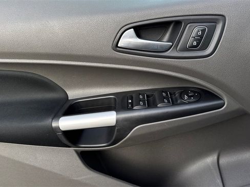 Used 2021 Ford Transit Connect XLT image 11