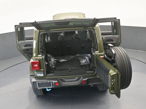 Used 2024 Jeep Wrangler Unlimited Sahara image 73