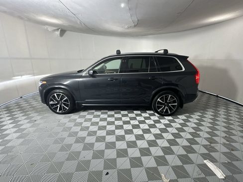 Used 2021 Volvo XC90 T6 Momentum w/ Climate Package AWD/4WD image 5