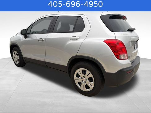 Used 2016 Chevrolet Trax LS FWD image 3