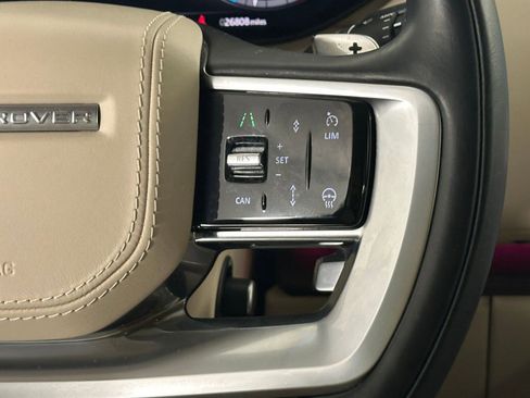 Used 2024 Land Rover Range Rover SE image 17
