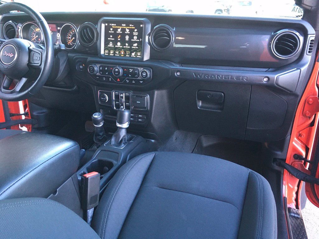 Used 2021 Jeep Wrangler Unlimited Sport AWD/4WD image 32