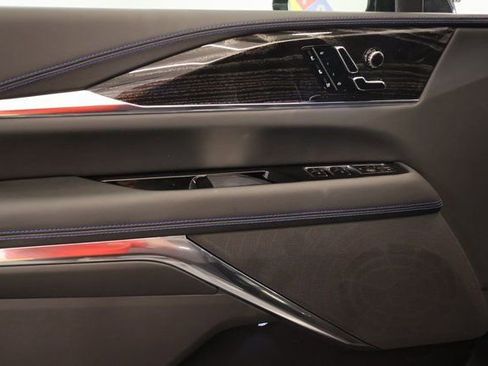 New 2026 Cadillac Escalade IQL Luxury image 6