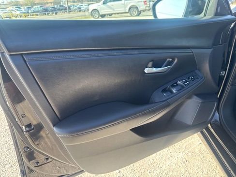 Used 2024 Nissan Sentra SV image 20