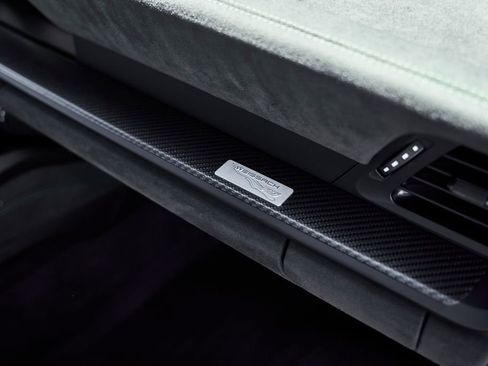 Used 2025 Porsche 911 GT3 RS w/ Weissach Package image 43