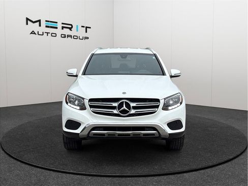 Used 2019 Mercedes-Benz GLC 300 image 3