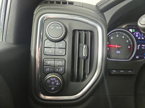 Certified 2022 Chevrolet Silverado 2500 LTZ w/ LTZ Plus Package image 30