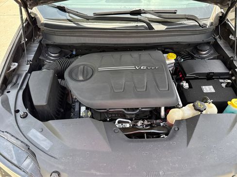 Used 2020 Jeep Cherokee Limited AWD/4WD image 23