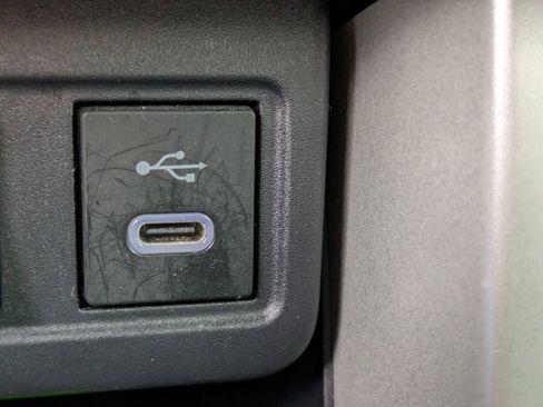 Certified 2024 Toyota Corolla Cross XLE image 21