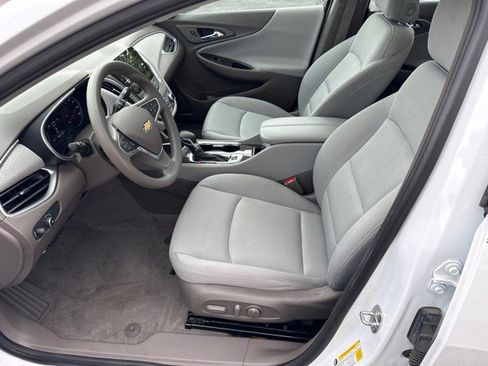 Used 2023 Chevrolet Malibu LT w/ LPO, Floor Liner Package FWD image 16