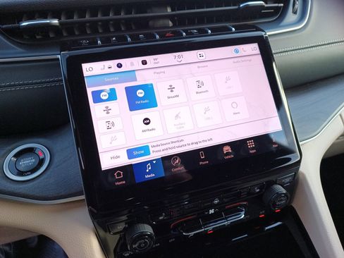 New 2025 Jeep Grand Cherokee L Limited w/ MOPAR Finishing Package image 15