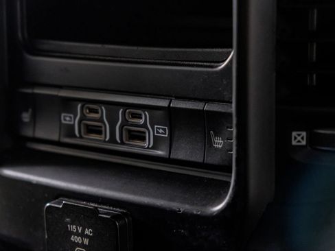 Used 2022 RAM 2500 Limited w/ Night Edition AWD/4WD image 32