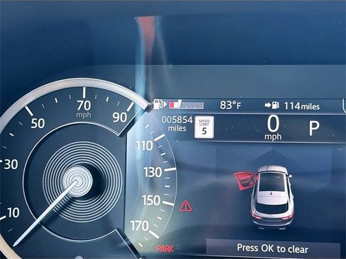 Used 2023 Jaguar F-PACE R-Dynamic S image 40