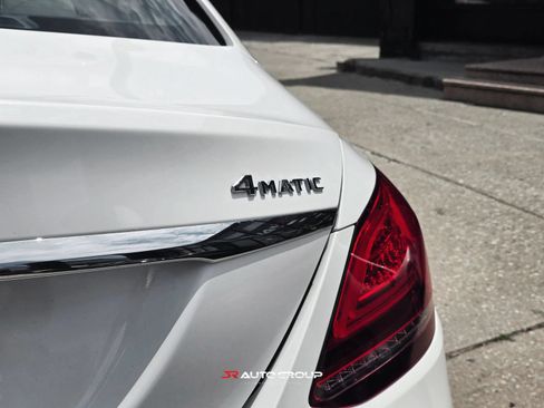 Used 2019 Mercedes-Benz C 300 4MATIC Sedan image 16