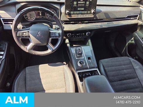 Used 2022 Mitsubishi Outlander SE AWD/4WD image 11