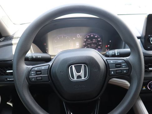 Used 2024 Honda Accord EX image 19