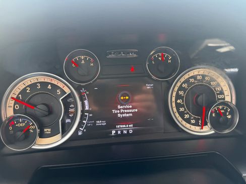 Used 2014 RAM 3500 Laramie AWD/4WD image 22