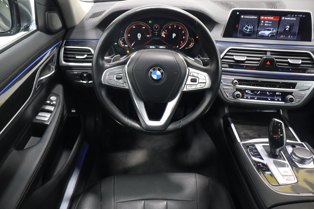 Used 2018 BMW 740i RWD image 16