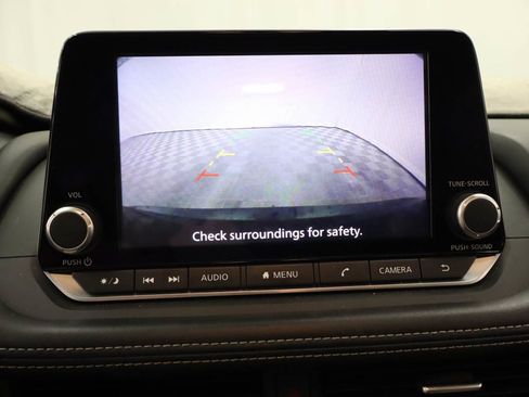 Used 2021 Nissan Rogue S FWD image 10